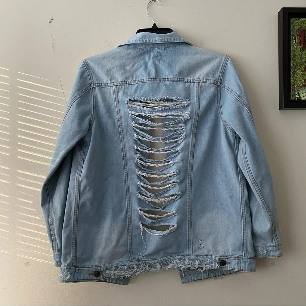 MONO B Oversized Denim Jean Jacket Distressed Cotton Women’s Size M - Picture 13 of 16